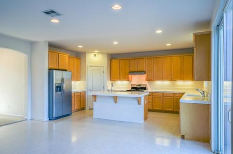354 Anemone Ct, Patterson, CA 95363 photo 14