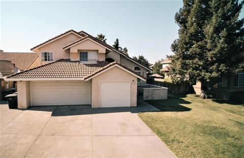 1566 E D St, Oakdale, CA 95361 photo 1