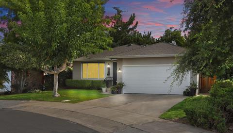 332 Sperling, Lodi, CA 95240 photo 2