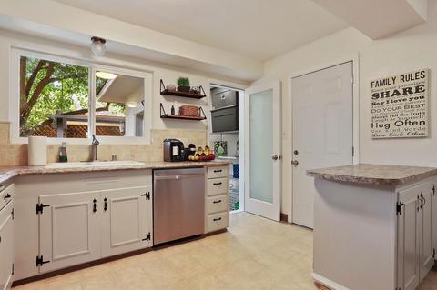 332 Sperling, Lodi, CA 95240 photo 9