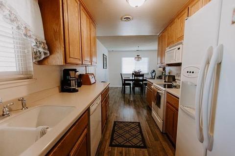 1652 David Dr, Escalon, CA 95320 photo 9