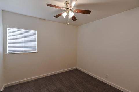 650 E North St, Manteca, CA 95336 photo 9