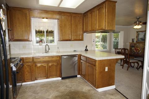 1920 Castleview Dr, Turlock, CA 95382 photo 15