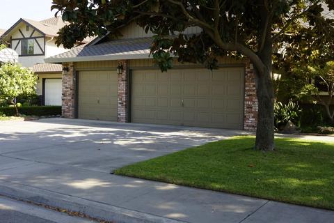 1920 Castleview Dr, Turlock, CA 95382 photo 3