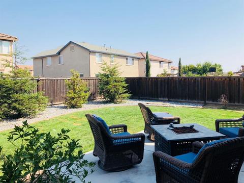 667 Town Sq, Lathrop, CA 95330 photo 15