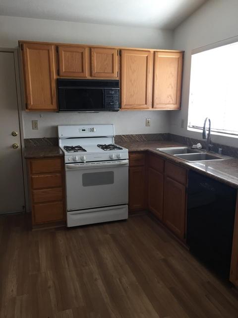 612 Waxwing Ln, Newman, CA 95360 photo 4