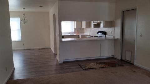 1101 Higgins Ct, Modesto, CA 95358 photo 3