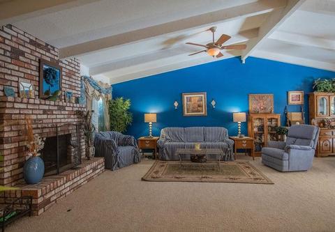 1504 Maplehill Rd, Modesto, CA 95350 photo 2