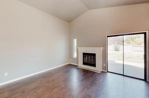 217 W E St, Galt, CA 95632 photo 3