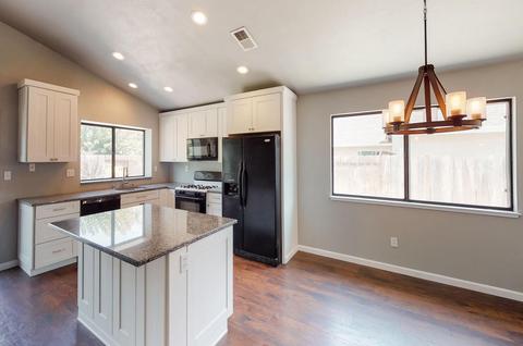 217 W E St, Galt, CA 95632 photo 5