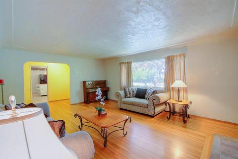 610 College Ave, Modesto, CA 95350 photo 5