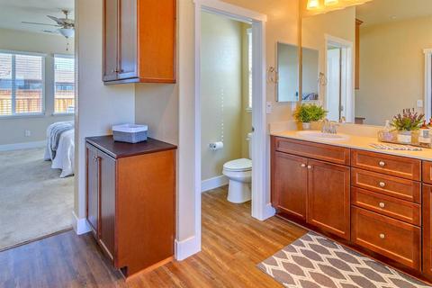 681 Lakeside Dr, Lathrop, CA 95330 photo 27