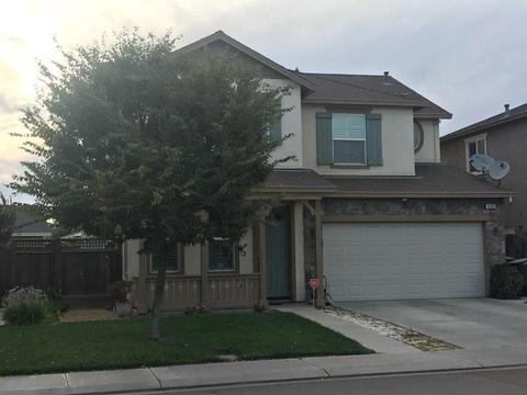 1683 Gathering Ln, Manteca, CA 95337 photo 2