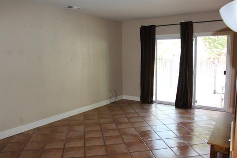 427 Verda Ct, Manteca, CA 95336 photo 3