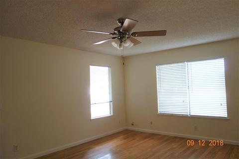 404 Niemann, Winters, CA 95694 photo 5