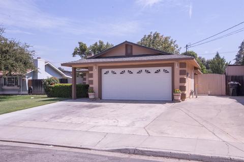 524 E St, Modesto, CA 95357 photo 2