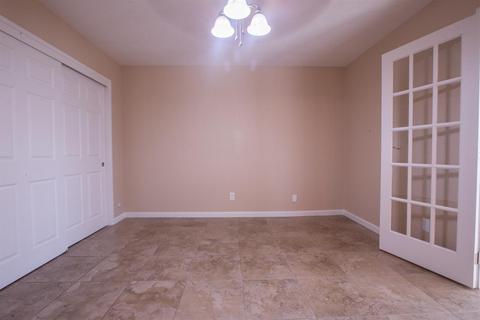 524 E St, Modesto, CA 95357 photo 24