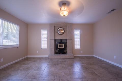 524 E St, Modesto, CA 95357 photo 8