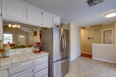 309 E Main St, Winters, CA 95694 photo 12