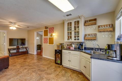 309 E Main St, Winters, CA 95694 photo 14
