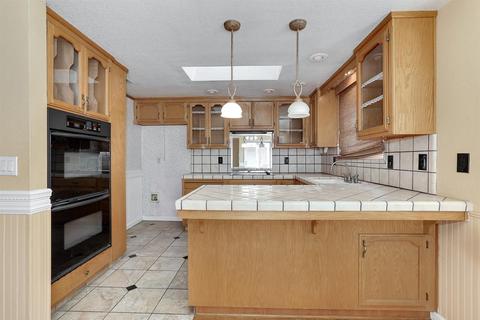 1550 Northgate Dr, Manteca, CA 95336 photo 11