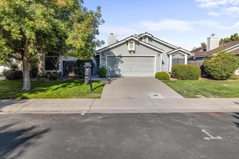 1833 Cashmere Dr, Modesto, CA 95355 photo 2