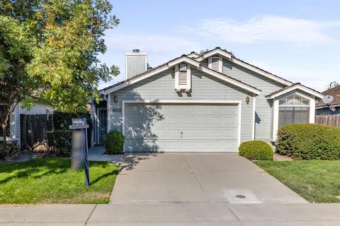 1833 Cashmere Dr, Modesto, CA 95355 photo 4