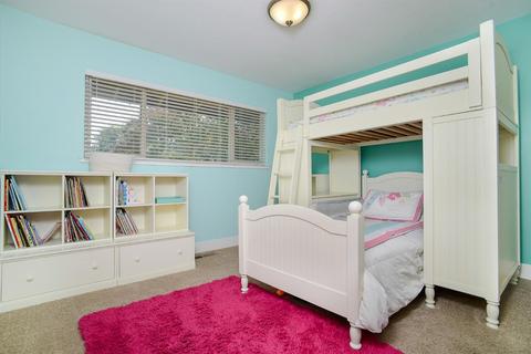 5400 Alder Glen Ct, Carmichael, CA 95608 photo 19
