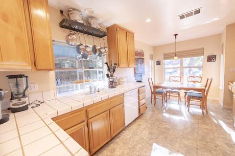 824 La Coruno St, Davis, CA 95618 photo 7