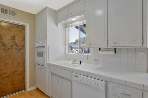 1701 Lancey Cir, Modesto, CA 95355 photo 5