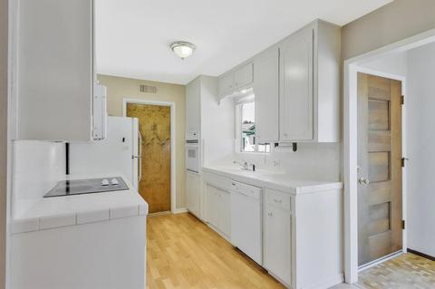 1701 Lancey Cir, Modesto, CA 95355 photo 3