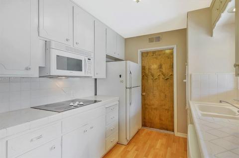 1701 Lancey Cir, Modesto, CA 95355 photo 4