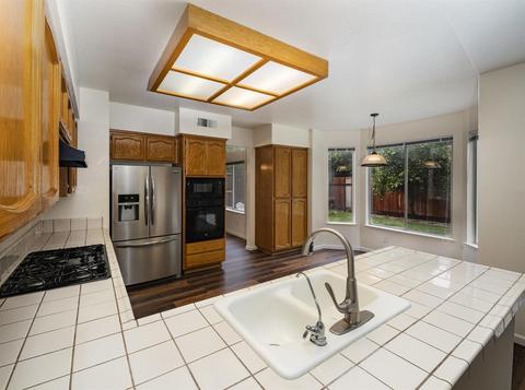 1217 Villaverde Ln, Davis, CA 95618 photo 8