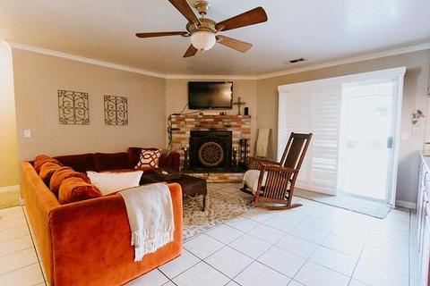 807 Buchanon Ln, Manteca, CA 95336 photo 3