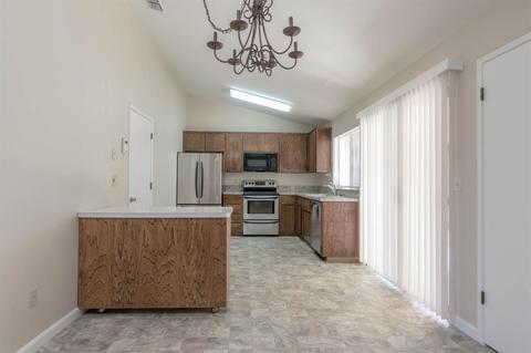 3829 Rotterdam Ave, Modesto, CA 95356 photo 9