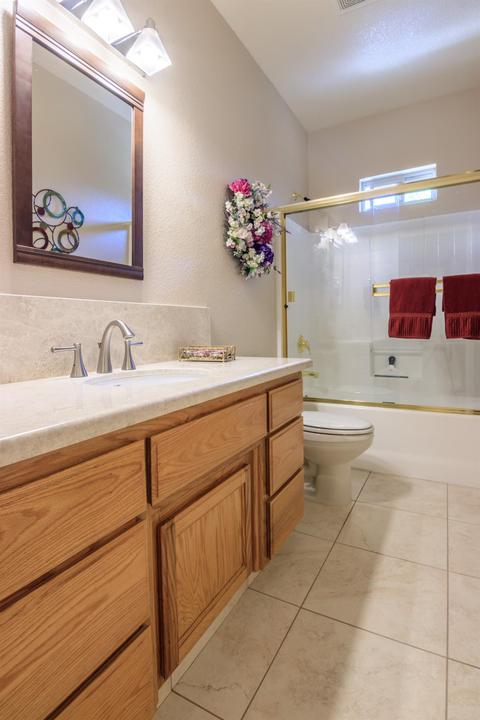 1075 Groen Ct, Ripon, CA 95366 photo 24