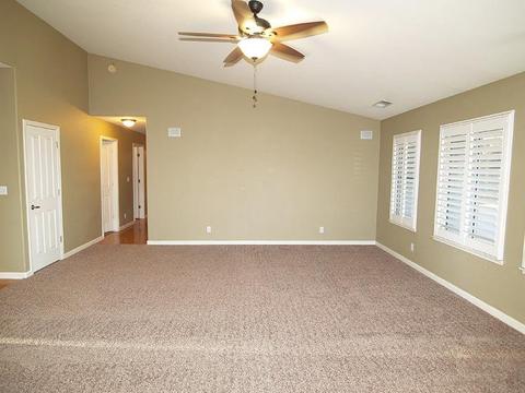 4657 Kirkes Dr, Turlock, CA 95382 photo 9
