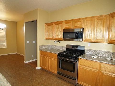 4657 Kirkes Dr, Turlock, CA 95382 photo 12