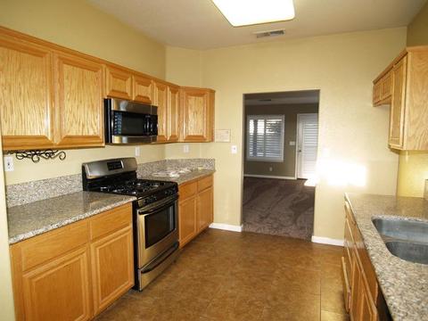4657 Kirkes Dr, Turlock, CA 95382 photo 14