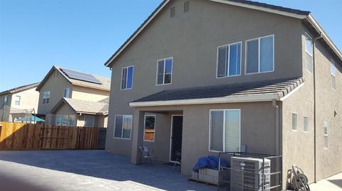 545 Grafton St, Manteca, CA 95337 photo 3