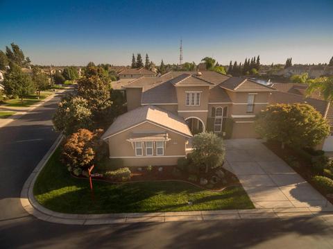 3908 Bayview Dr, Modesto, CA 95355 photo 1