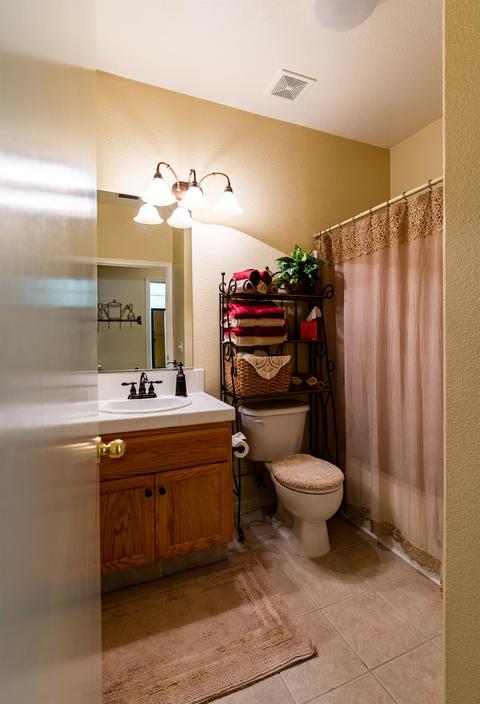 2140 Spring Valley Dr, Turlock, CA 95382 photo 14