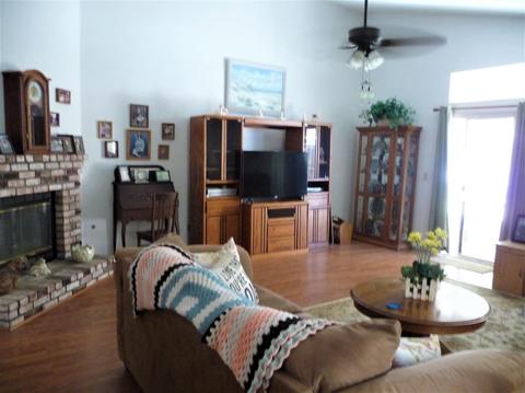 820 Taggert Ct, Modesto, CA 95351 photo 2