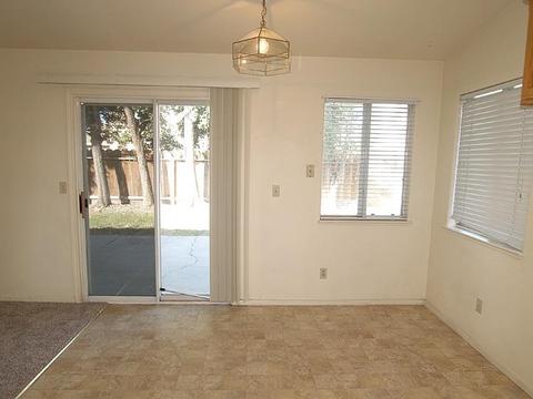 4461 Glimmer Ln, Turlock, CA 95382 photo 16