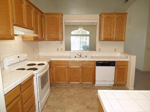 4461 Glimmer Ln, Turlock, CA 95382 photo 11