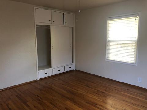 1105 Half Moon Dr, Modesto, CA 95350 photo 6