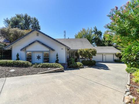 7040 Pine View Dr, Folsom, CA 95630 photo 1