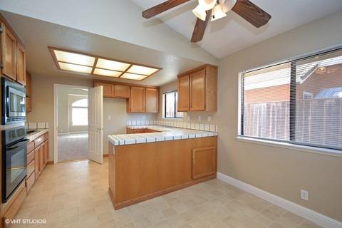 1821 Summertime Dr, Tracy, CA 95376 photo 4