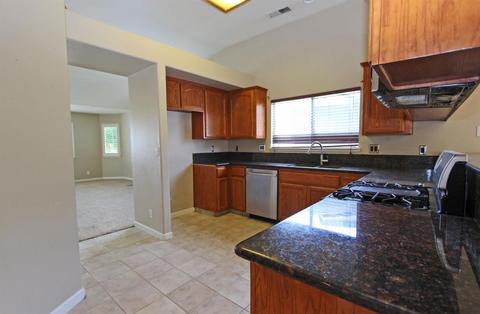 1420 Cameron Park Ct, Ceres, CA 95307 photo 5