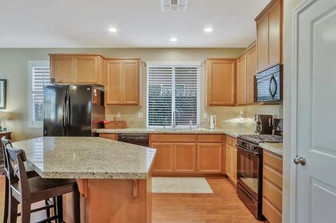 1045 Alba St, Manteca, CA 95337 photo 5